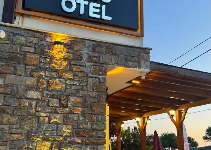 Limis فندق تْشاناكالي